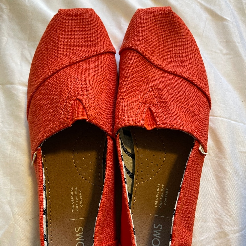 TOMS